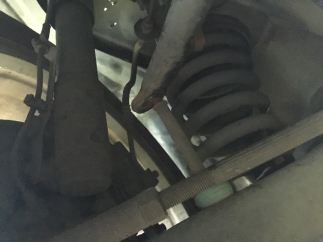 What s this part from a Ford Mustang called The one with green rubber - 1