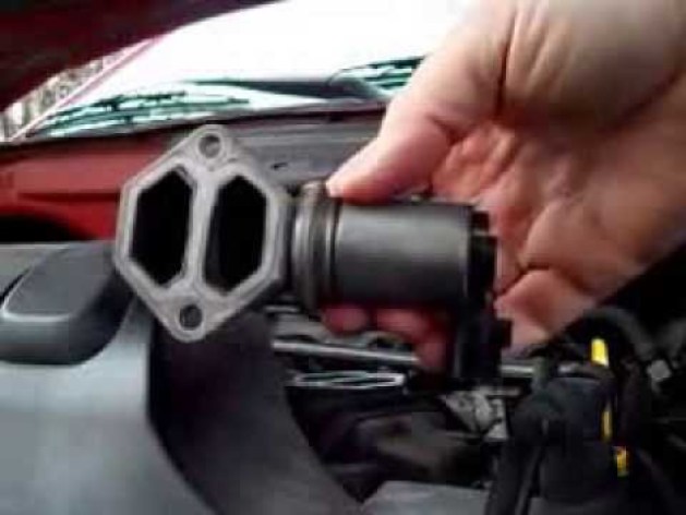 Car idling at 4000 rpm in park, what could this be - 1